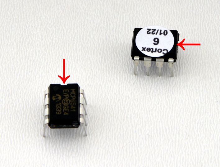 Cortex-Modul Kerben an ICs markiert 100kb.jpg