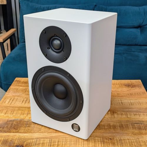 ABACUS Mirra 10 verkehrsweiß - im ABACUS Studio