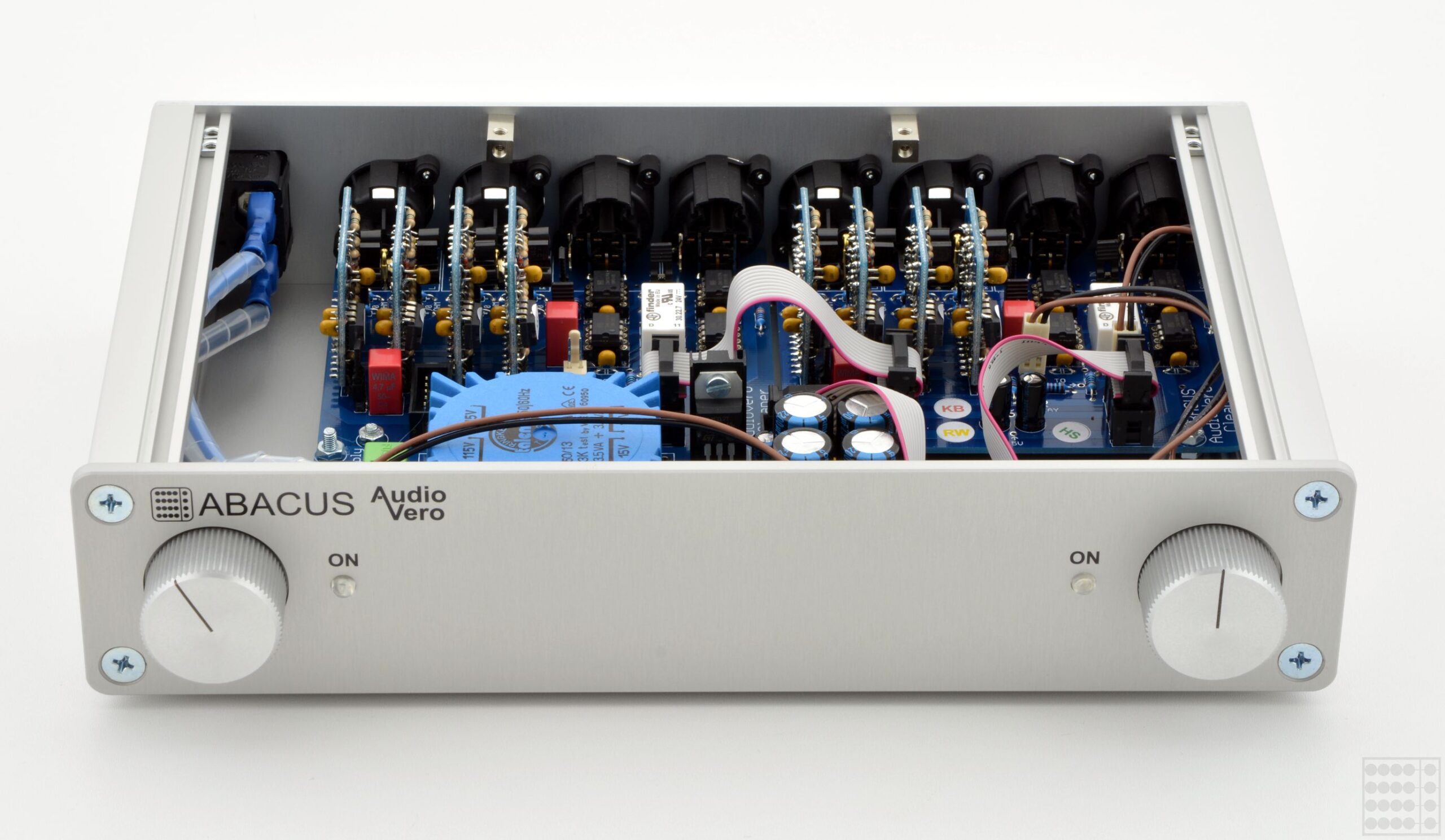 xlr-cleaner_4ch_front_01 ABACUS / AudioVero AcourateClean / Linetreiber XLR – Bild 1