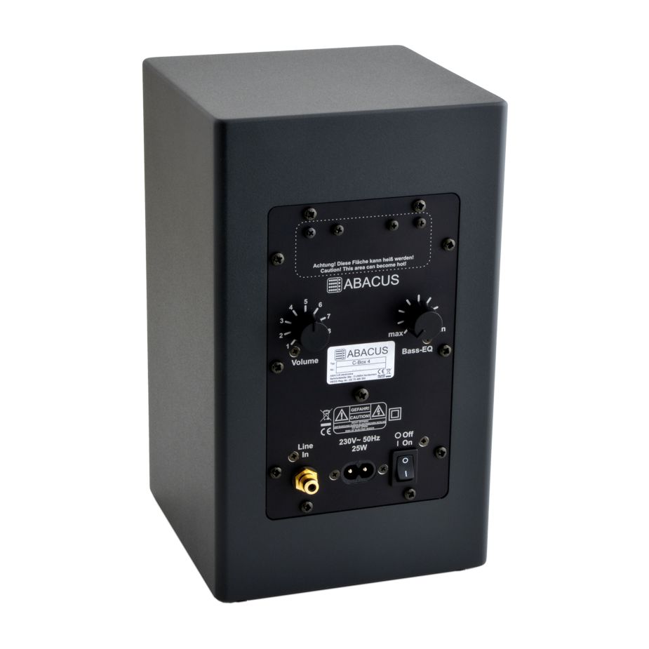 C-Box 4 - Rückseite - Anschlüsse und Einsteller C-Box 4 - Rückseite - Anschlüsse und Einsteller
